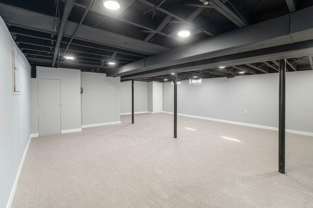 1916 Hollingsworth Drive, Commerce Twp, MI 48390