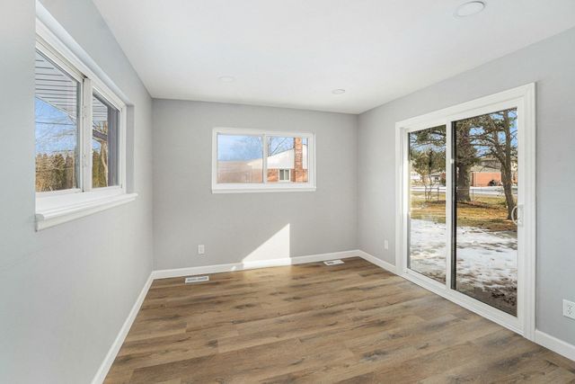 1916 Hollingsworth Drive, Commerce Twp, MI 48390