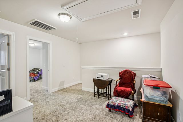 429 Palmetto Dr, Columbia, TN 38401