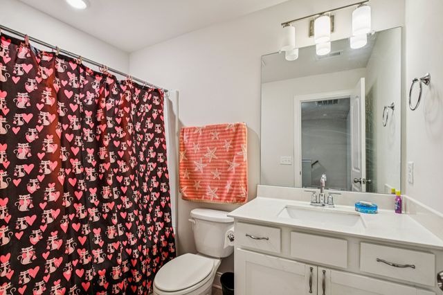 429 Palmetto Dr, Columbia, TN 38401