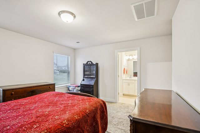 429 Palmetto Dr, Columbia, TN 38401