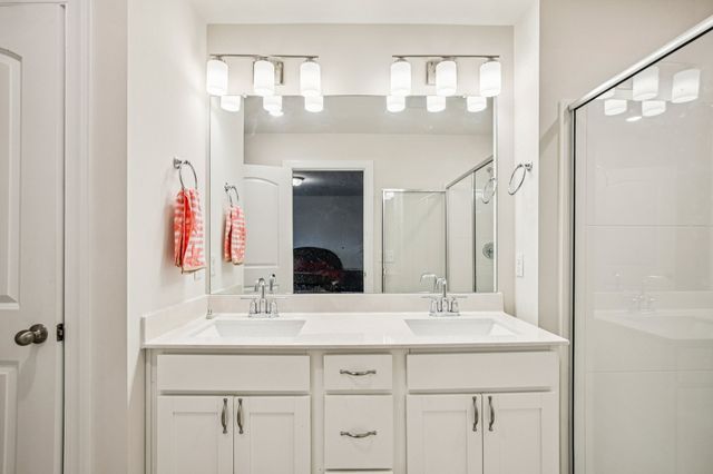 429 Palmetto Dr, Columbia, TN 38401