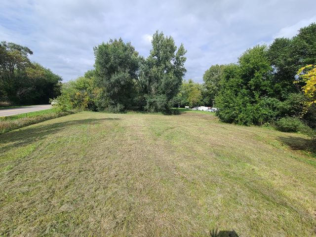 Lot 1 Lakeside Court, Mccullom Lake, IL 60050