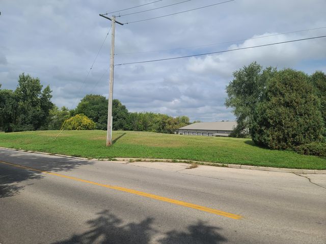 Lot 1 Lakeside Court, Mccullom Lake, IL 60050