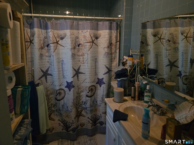 376 Farmington Avenue, Waterbury, CT 06710