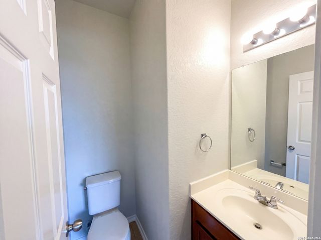 9402 RED STABLE RD, San Antonio, TX 78254