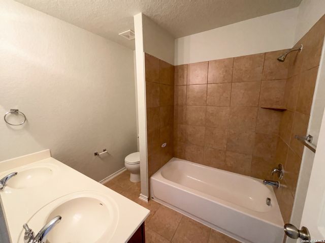9402 RED STABLE RD, San Antonio, TX 78254