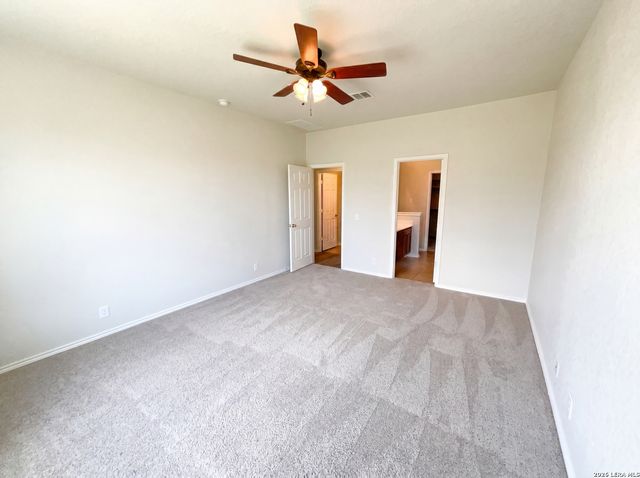 9402 RED STABLE RD, San Antonio, TX 78254