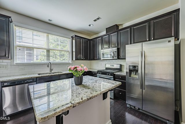 1124 Contessa Drive, Cary, NC 27513