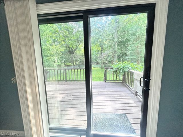 1011 Learidge Road, Lyndhurst, OH 44124
