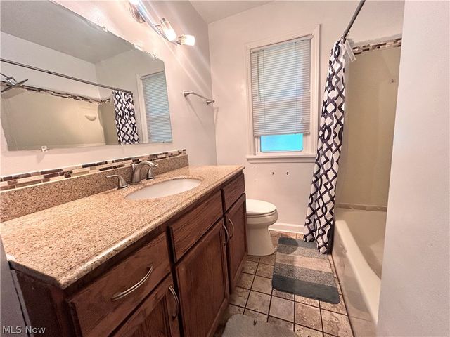 1011 Learidge Road, Lyndhurst, OH 44124