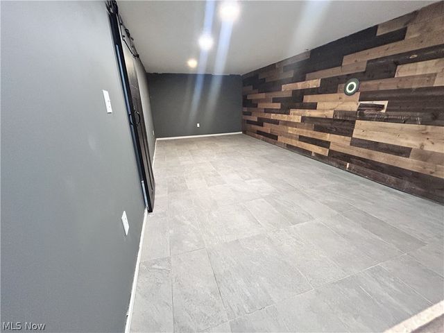 1011 Learidge Road, Lyndhurst, OH 44124
