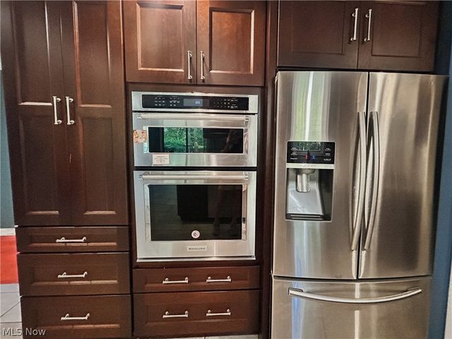 1011 Learidge Road, Lyndhurst, OH 44124