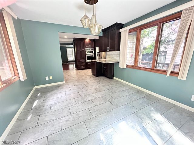 1011 Learidge Road, Lyndhurst, OH 44124