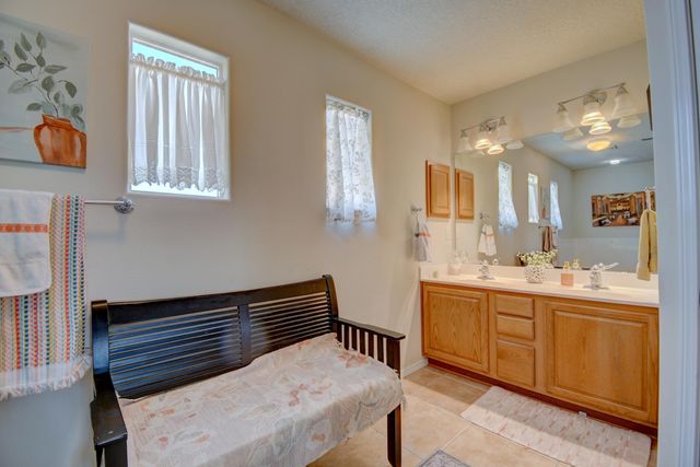 1180 Festival Road NW, Los Lunas, NM 87031