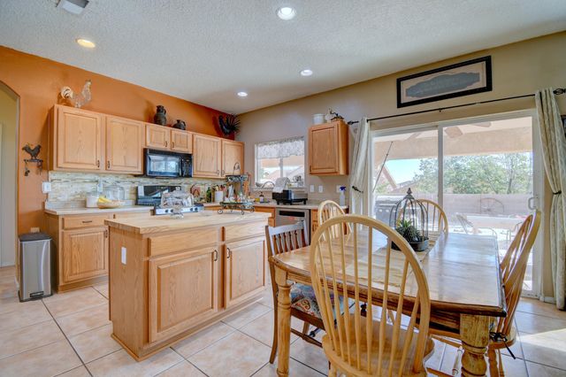 1180 Festival Road NW, Los Lunas, NM 87031