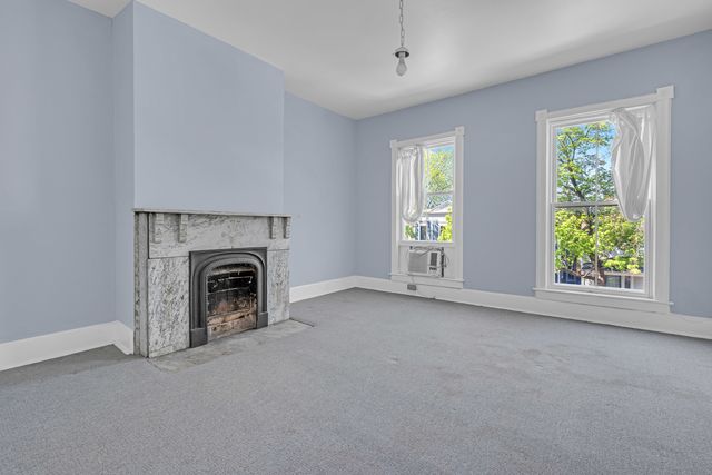 5445 S Dorchester Avenue, Chicago, IL 60615