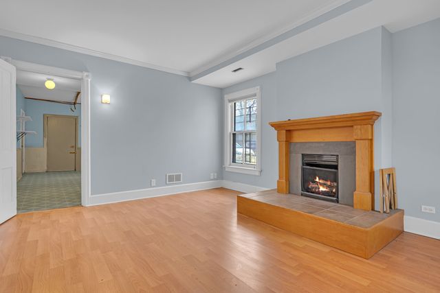 5445 S Dorchester Avenue, Chicago, IL 60615