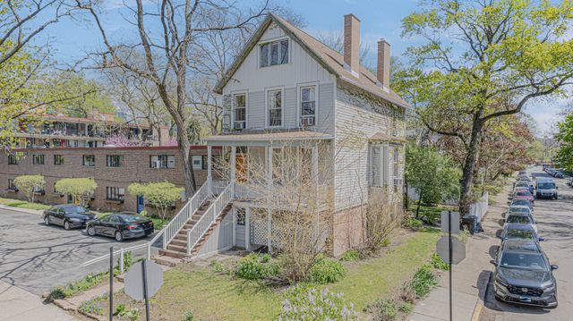 5445 S Dorchester Avenue, Chicago, IL 60615
