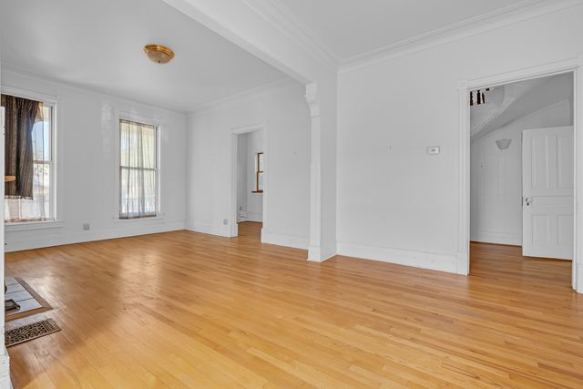 5445 S Dorchester Avenue, Chicago, IL 60615