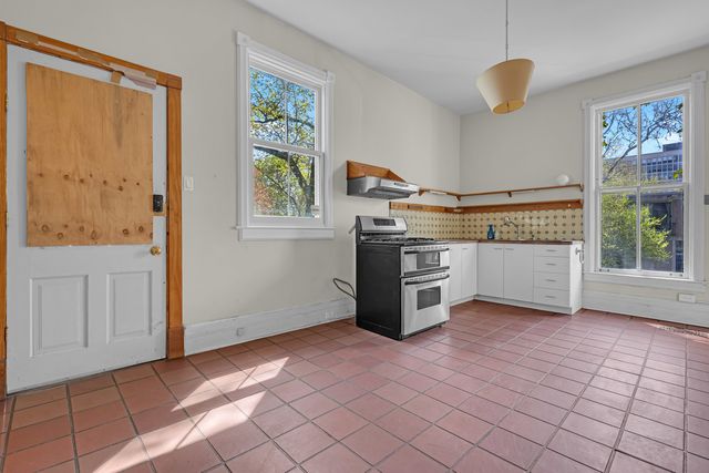 5445 S Dorchester Avenue, Chicago, IL 60615