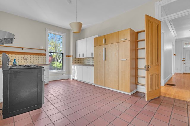 5445 S Dorchester Avenue, Chicago, IL 60615