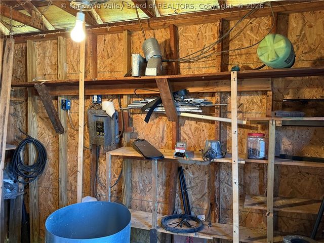 20 Cedar Lane, Madison, WV 25130