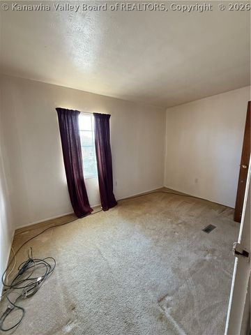 20 Cedar Lane, Madison, WV 25130