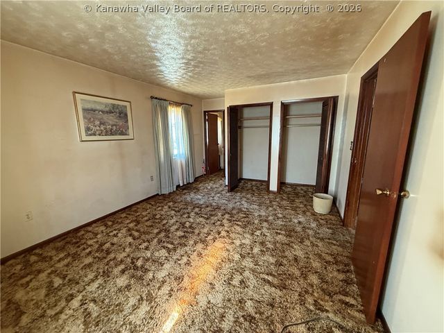 20 Cedar Lane, Madison, WV 25130