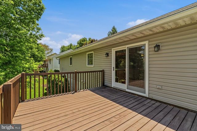 630 RICHFIELD DR, Lebanon, PA 17042