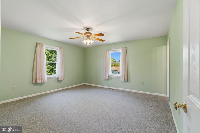 630 RICHFIELD DR, Lebanon, PA 17042