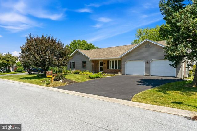 630 RICHFIELD DR, Lebanon, PA 17042