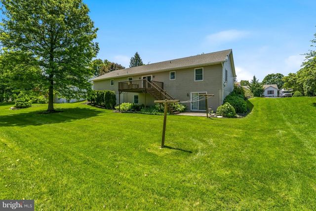 630 RICHFIELD DR, Lebanon, PA 17042