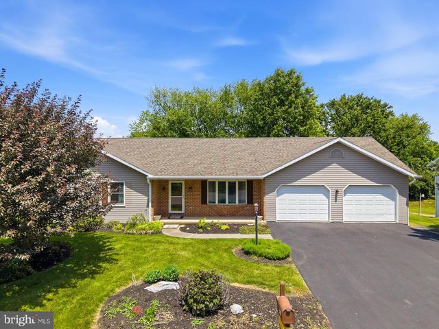 630 RICHFIELD DR, Lebanon, PA 17042