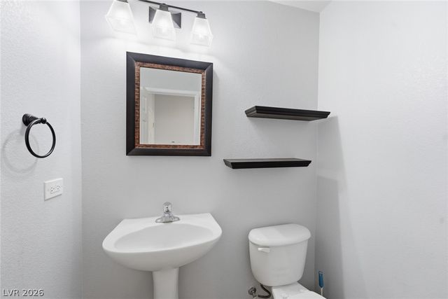 8801 Cavern Peak Drive, Las Vegas, NV 89178