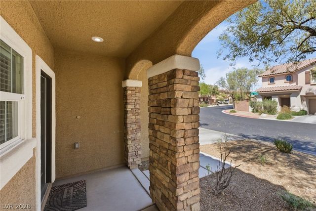 8801 Cavern Peak Drive, Las Vegas, NV 89178