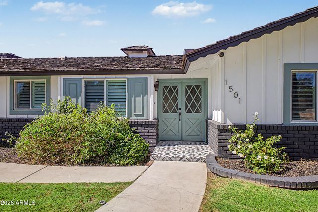 1501 W DUNLAP Avenue, Phoenix, AZ 85021