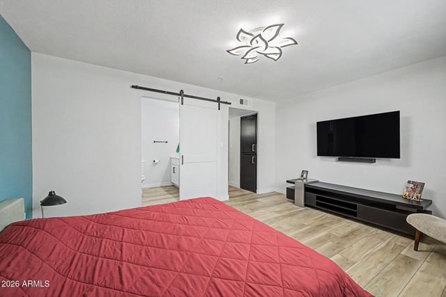 1501 W DUNLAP Avenue, Phoenix, AZ 85021