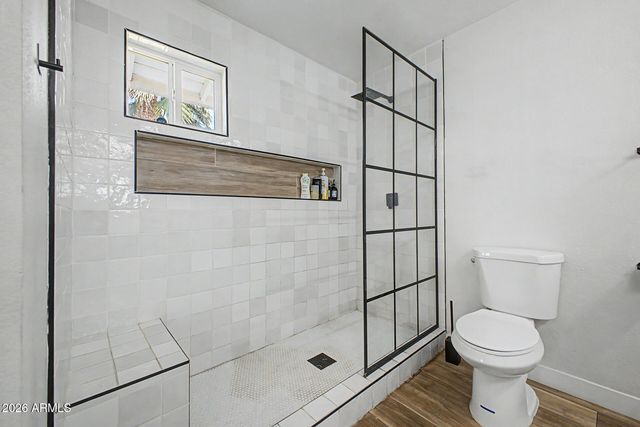 1501 W DUNLAP Avenue, Phoenix, AZ 85021