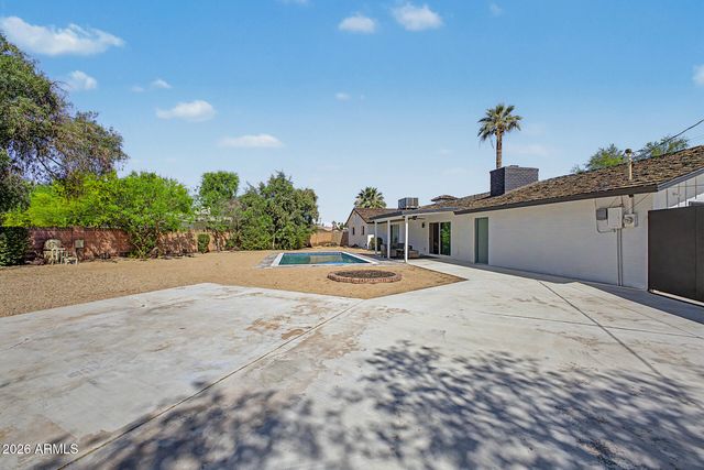 1501 W DUNLAP Avenue, Phoenix, AZ 85021