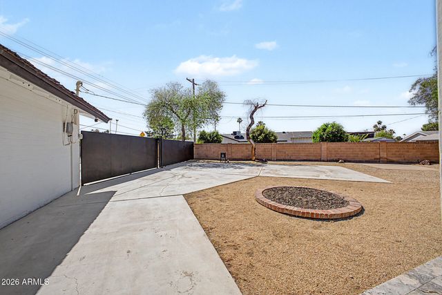 1501 W DUNLAP Avenue, Phoenix, AZ 85021