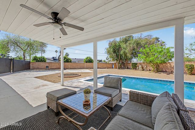 1501 W DUNLAP Avenue, Phoenix, AZ 85021