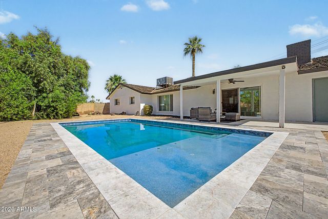 1501 W DUNLAP Avenue, Phoenix, AZ 85021