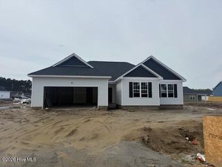 824 Hidden Bridge Drive, Jacksonville, NC 28546