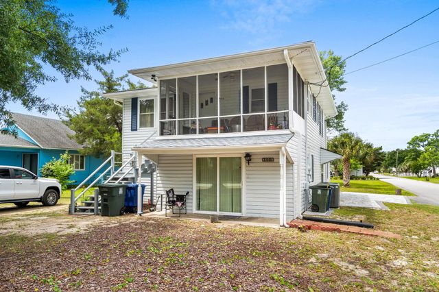 4601 Lewis St., North Myrtle Beach, SC 29582