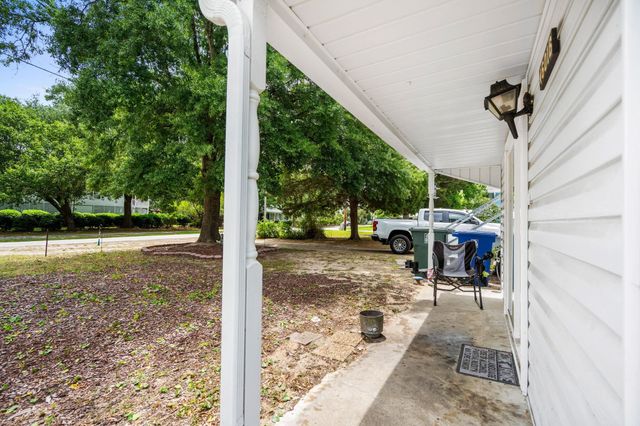 4601 Lewis St., North Myrtle Beach, SC 29582