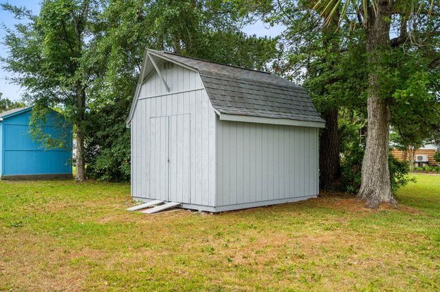 4601 Lewis St., North Myrtle Beach, SC 29582