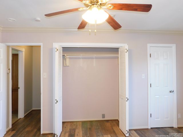 7322 Oak Manor Dr Apt 24, San Antonio, TX 78229