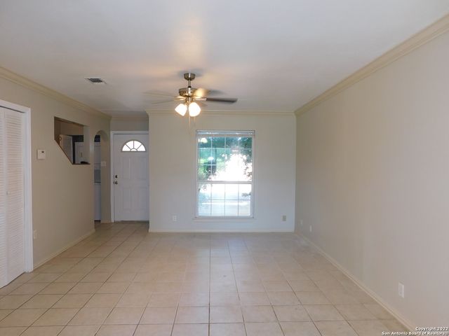 7322 Oak Manor Dr Apt 24, San Antonio, TX 78229