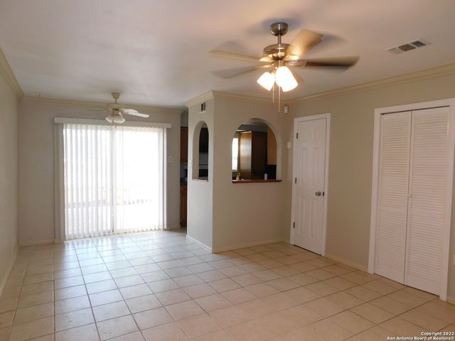 7322 Oak Manor Dr Apt 24, San Antonio, TX 78229